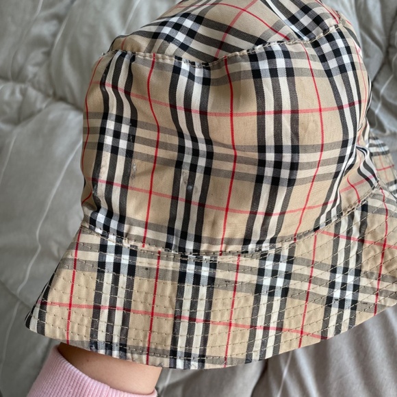 Burberry pattern bucket hat - Picture 8 of 11
